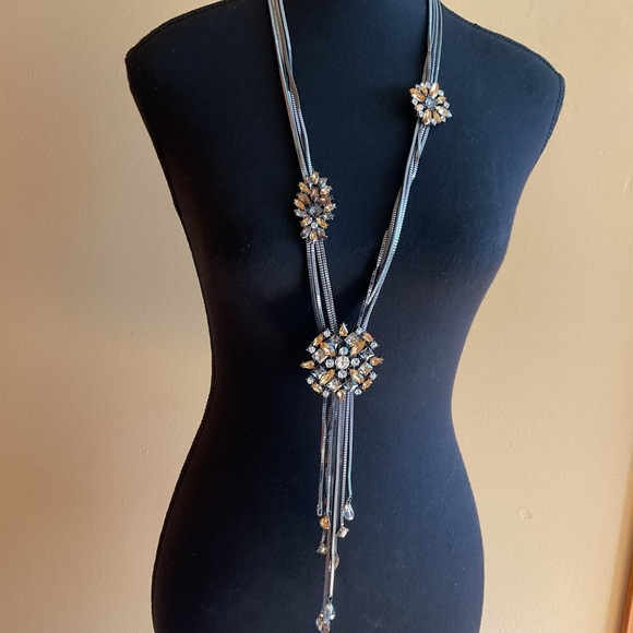 Jewelry - Elegant Dual stranded Multi Floral Necklace
